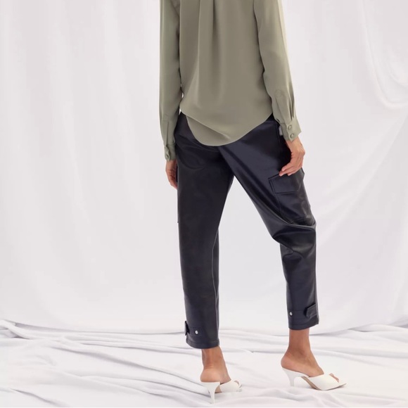 Aritzia Wilfred Vegan Leather Cargo Pant, High Waisted - Picture 2 of 15